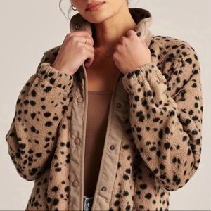 Abercrombie & Fitch Cropped Fleece Jacket Leopard Print